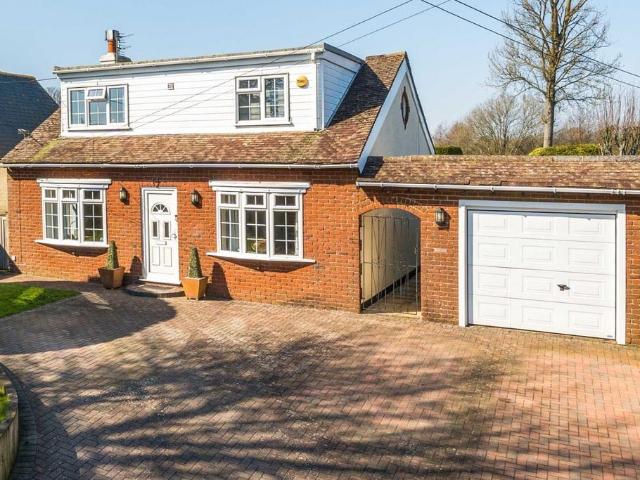 House for sale in Hawkinge, Folkestone