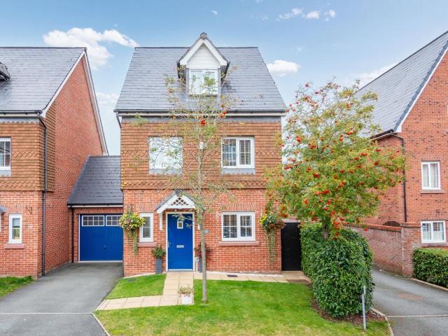 House for sale in Oughtrington, Warrington
