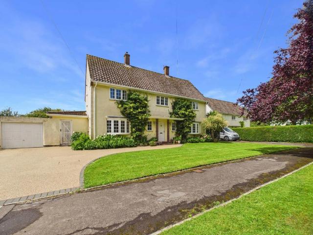 House for sale in Brympton