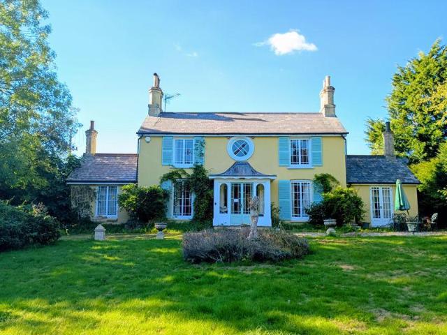 House for sale in West Morden, East Dorset