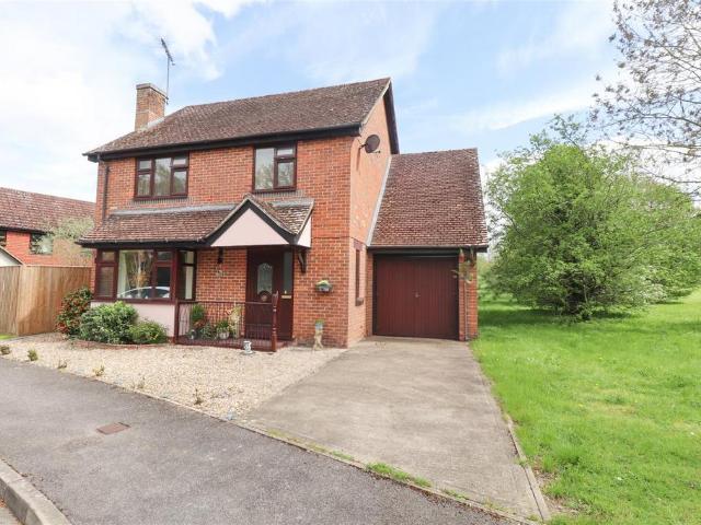 House for sale in Hart, Hampshire