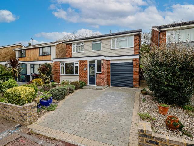 House for sale in North Shoebury, Alton Barnes