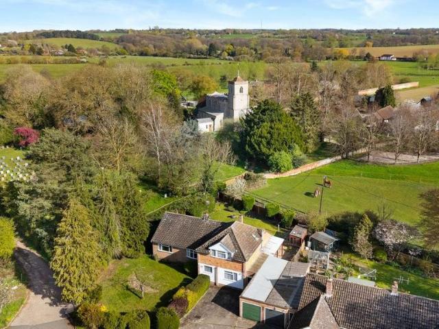 House for sale in Chipping Hill, Essex