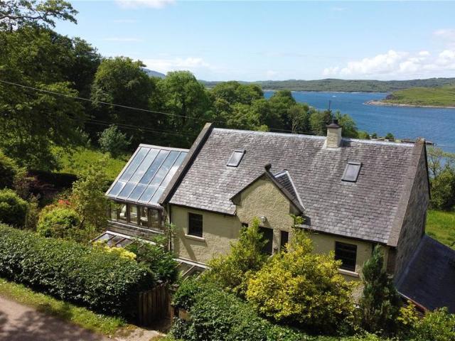 House for sale in Craobh Haven, Scotland