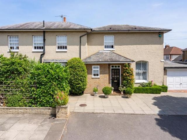 House for sale in Broxbourne, Hertfordshire