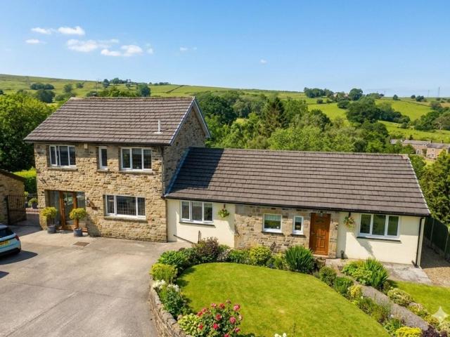 House for sale in Charlesworth