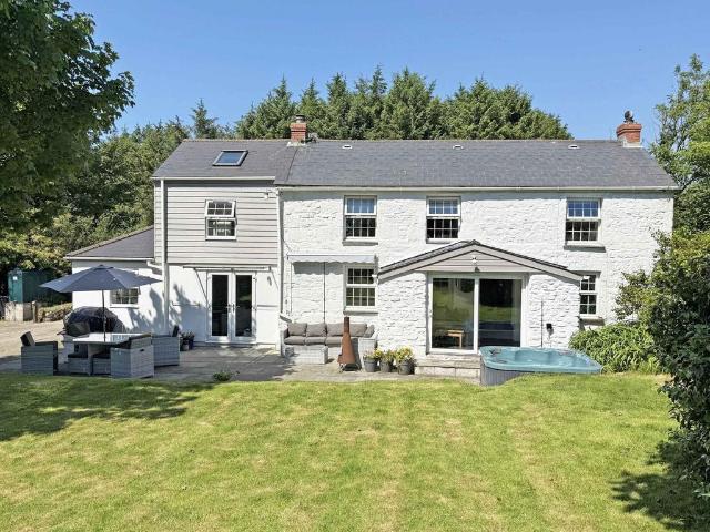 House for sale in Penmarth, Menherion