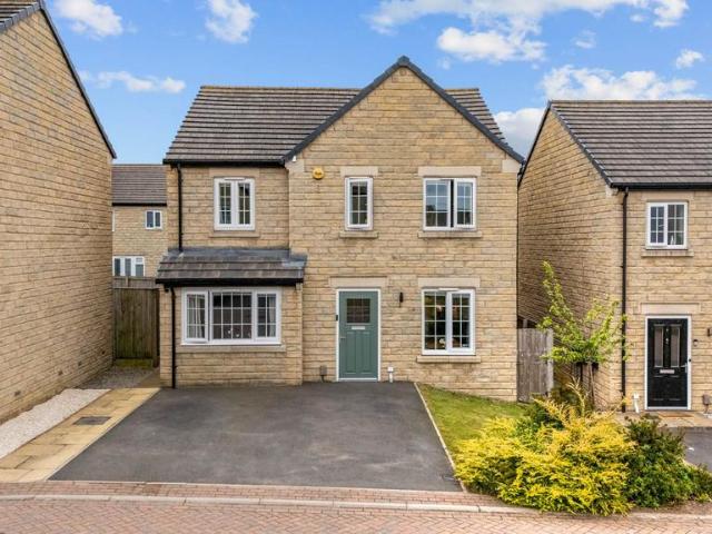 House for sale in Salendine Nook, West Yorkshire