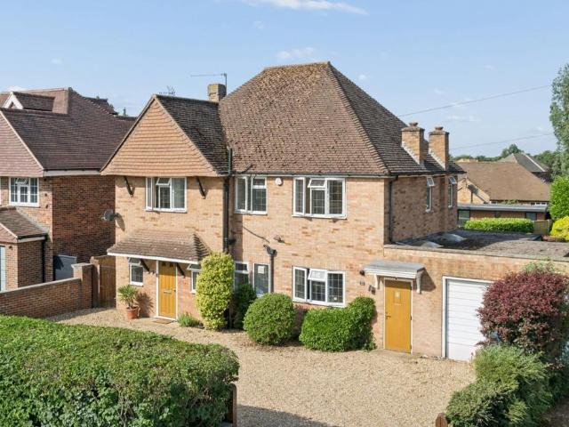 House for sale in Chalfont St. Peter, Denham