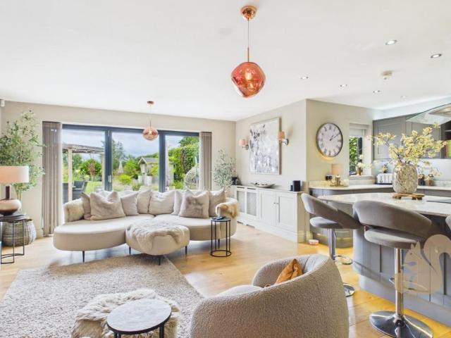 House for sale in Chipping Hill, Essex