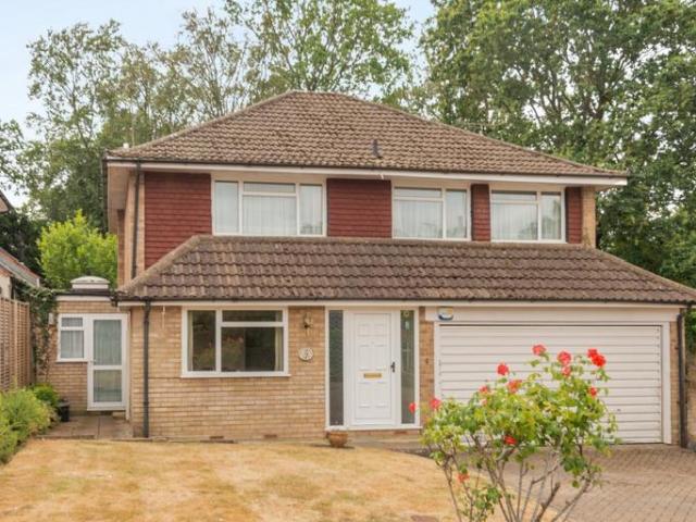 House for sale in Gerrards Cross, Denham