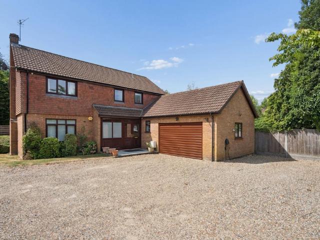 House for sale in Batchworth