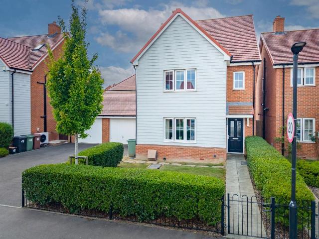 House for sale in Sandown Park, Kent