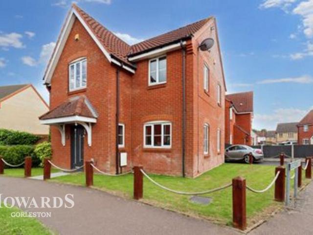 House for sale in Stokesby, Norfolk