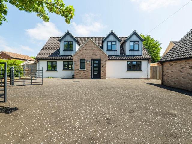 House for sale in Eastbridge, Suffolk