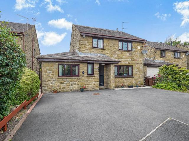 House for sale in Thornton, West Yorkshire