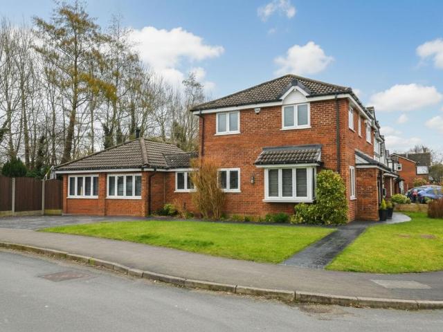 House for sale in New Hall Farm, Wigan