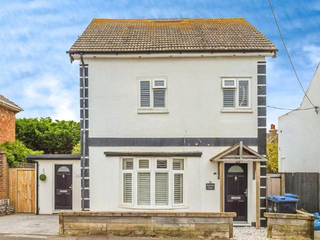 House for sale in Perryfields, West Sussex