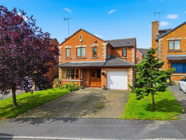 House for sale in Elmton, East Midlands