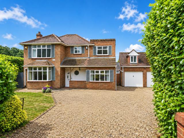 House for sale in Dunstable, Bedfordshire