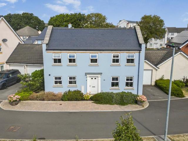 House for sale in Patchway, South Gloucestershire