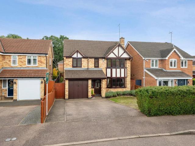 House for sale in Brambleside, Kettering