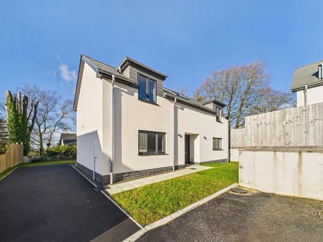 House for sale in Kilkhampton, Cornwall