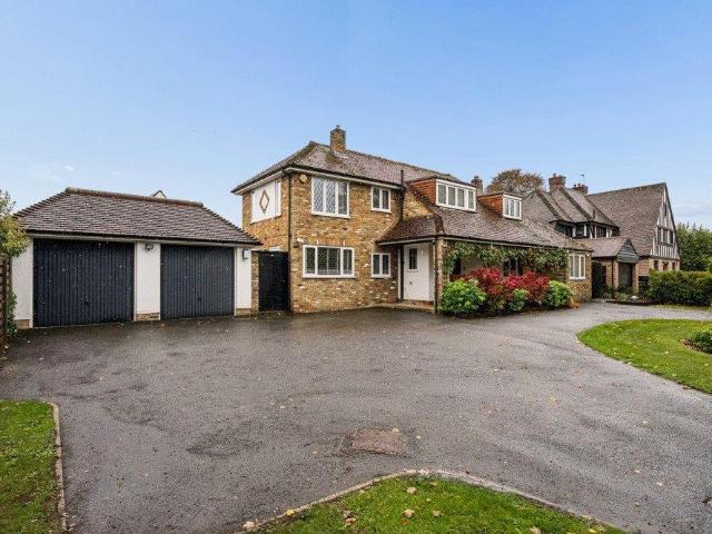 House for sale in Amersham and Villages Community Board, Latimer