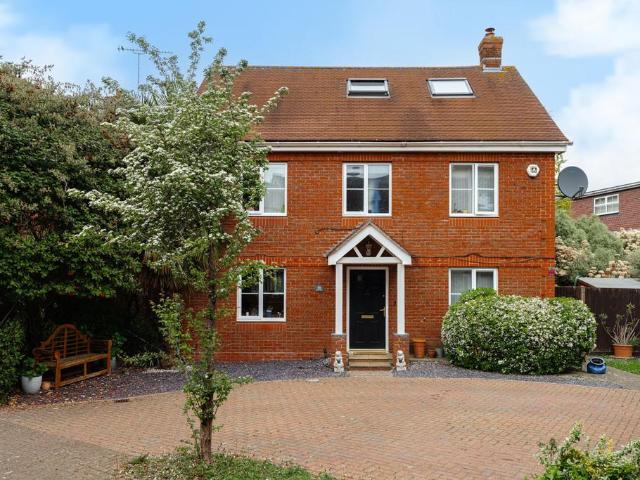 House for sale in West Ewell, Epsom