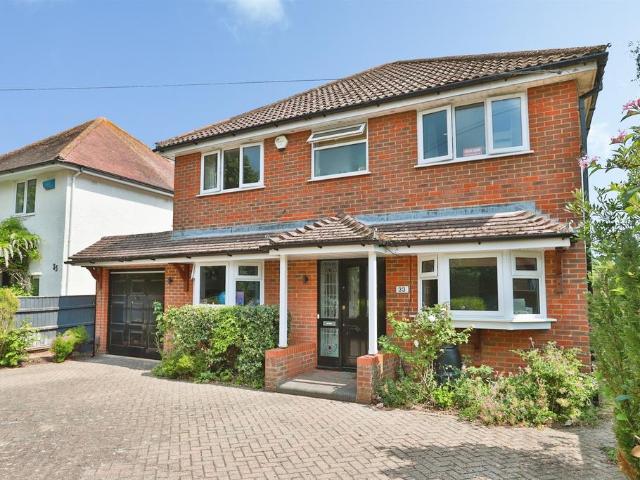 House for sale in Pokesdown, Bournemouth