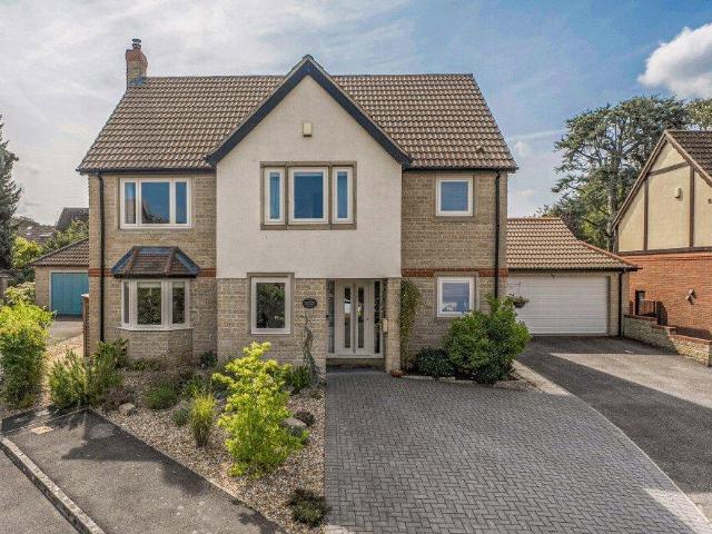 House for sale in Derry Hill, Wiltshire