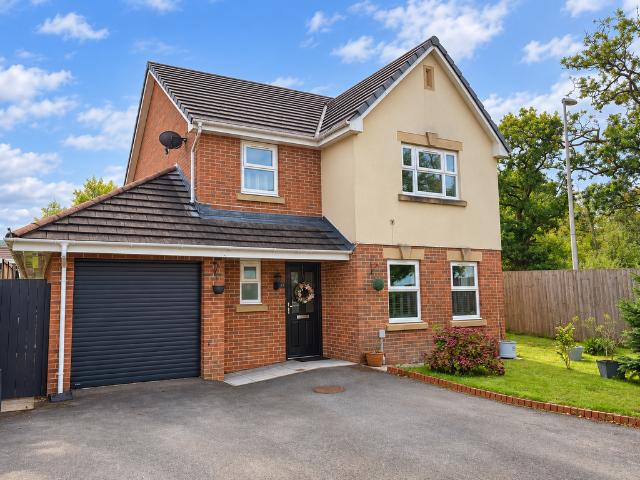 House for sale in Betws, Pontaman