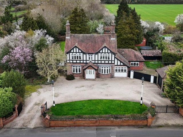 House for sale in Mile Oak, Boley Park