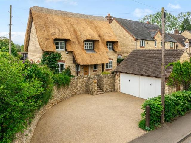 House for sale in Silverstone, Northamptonshire