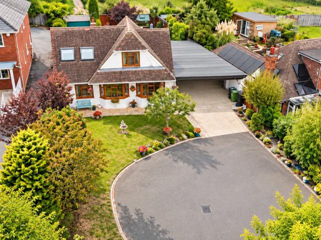 House for sale in Dawlish Warren, Teignbridge