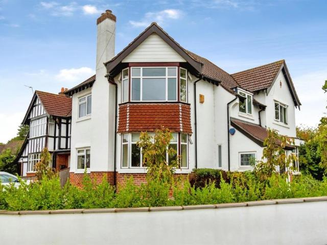 House for sale in Bassett, Southampton