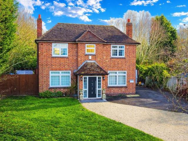 House for sale in Shepshed, Elmfield