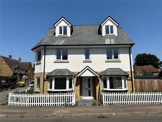 House for sale in Noak Hill, Noak Bridge