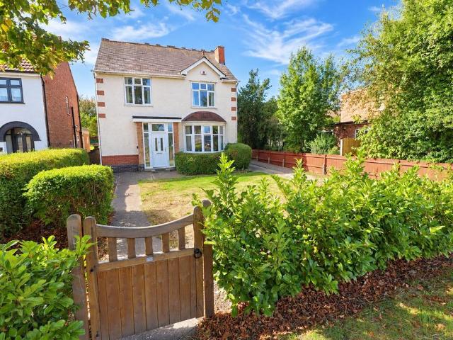 House for sale in Rushden, North Northamptonshire