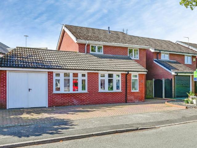 House for sale in Roby Mill, Lancashire