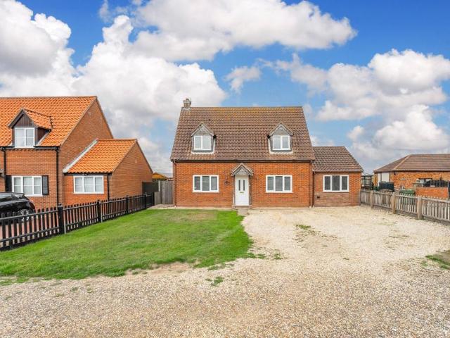 House for sale in Walcott, North Norfolk