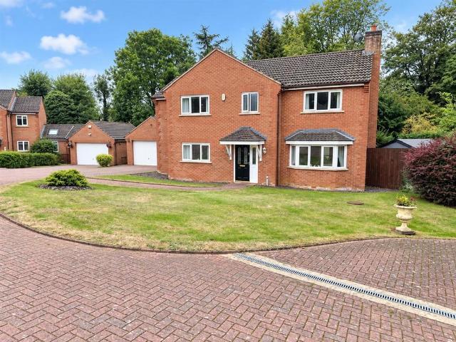 House for sale in Desborough, North Northamptonshire