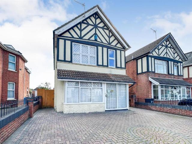 House for sale in Branksome, Poole