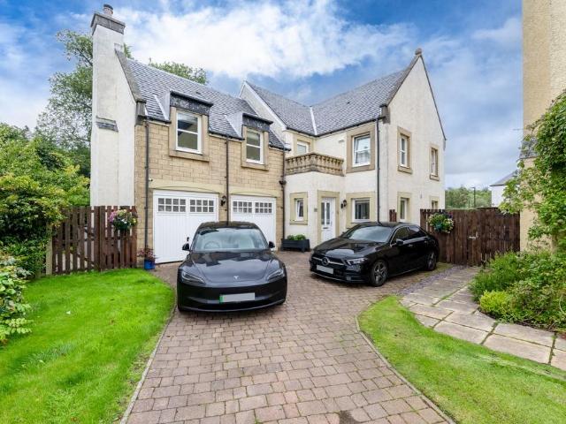 House for sale in Inverkip, Scotland