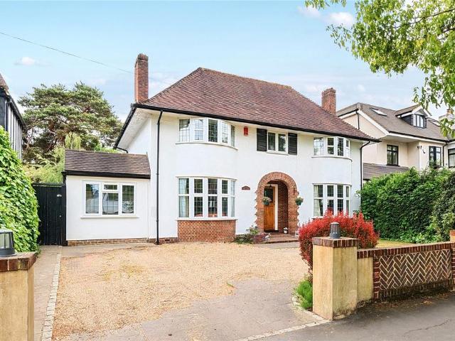 House for sale in Hinchley Wood, Hinchley Wood House for sale in Hinchley Wood, Hinchley Wood