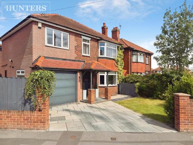 House for sale in Royston, South Yorkshire