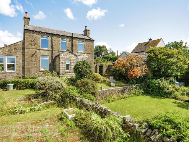 House for sale in Grotton, Oldham