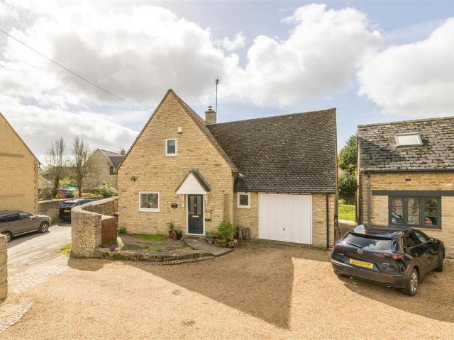 House for sale in Evershot, Oxfordshire