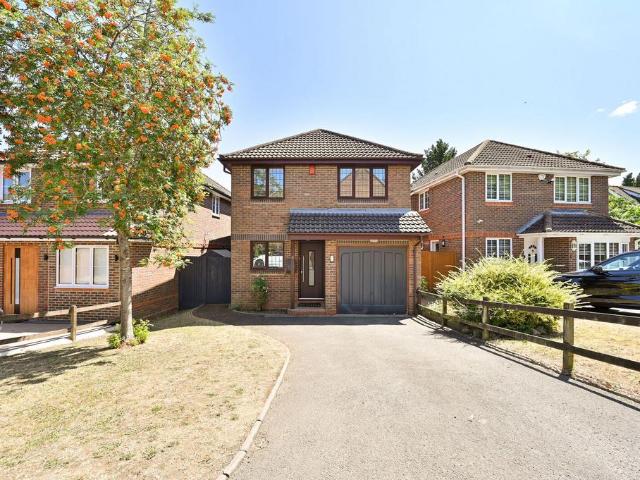 House for sale in North Watford, Hertfordshire