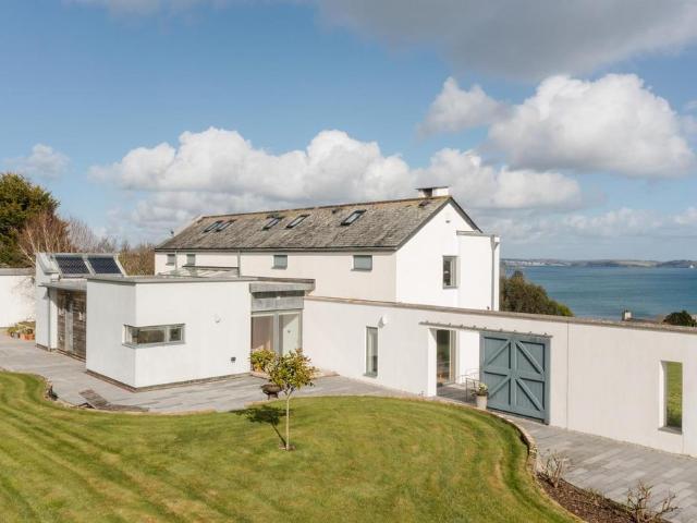 House for sale in Mawnan, Cornwall